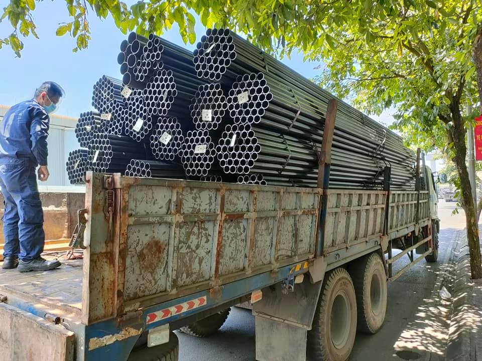ống thép đen hòa phát