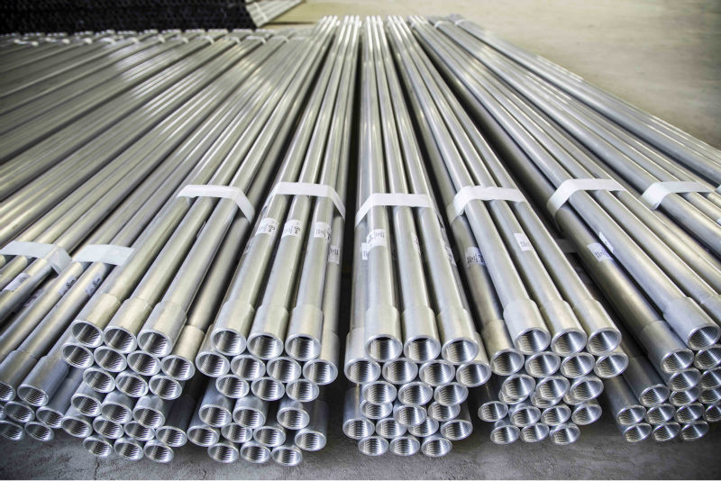 Ống thép luồn dây điện