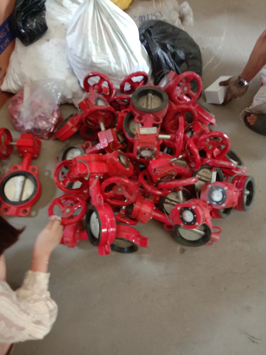 van bướm tín hiệu điện 